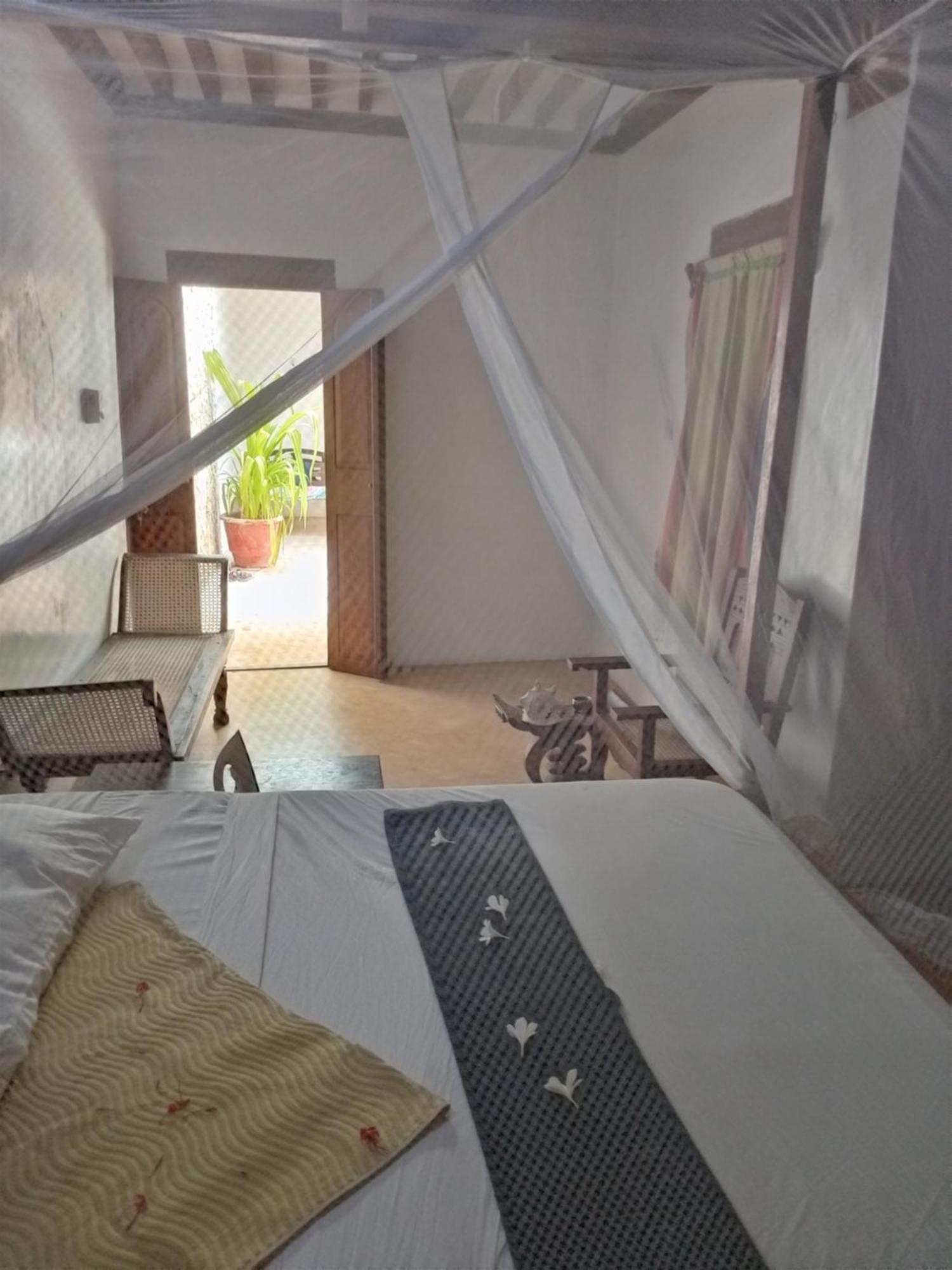 Ajooba House Hotell Lamu Exteriör bild